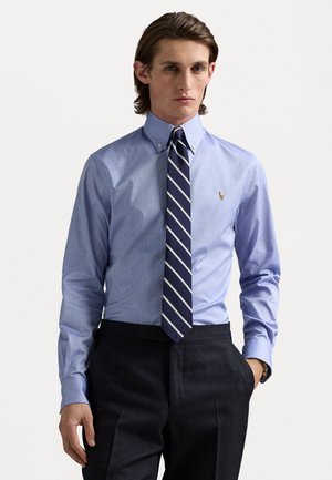 SLIM FIT PINPOINT OXFORD SHIRT - Button down-skjorte - true blue/white