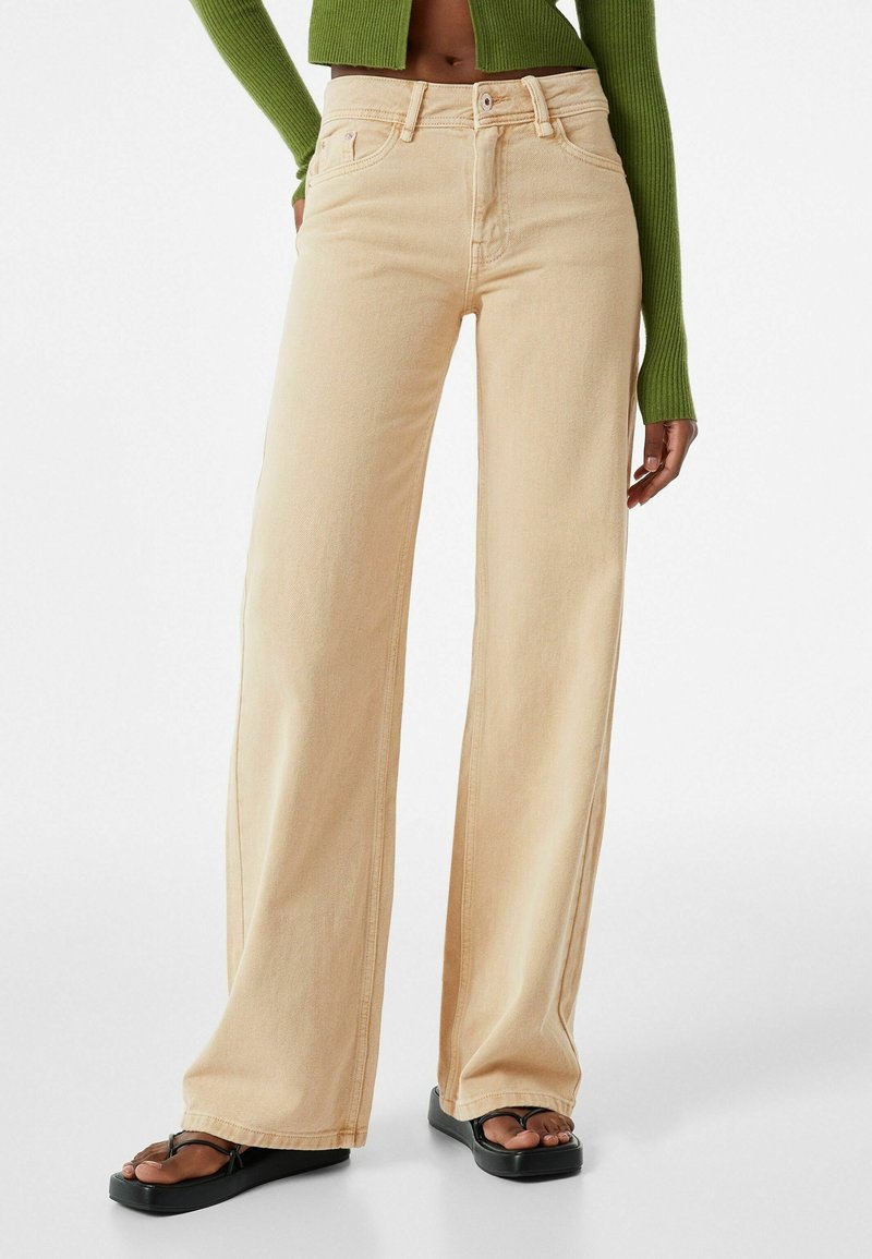 Bershka Flared-farkut - camel
