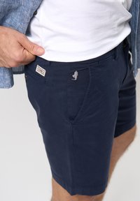 MCS Šortai - navy blazer