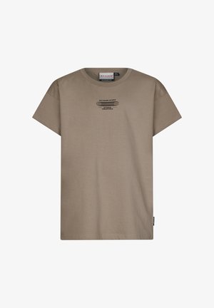 Brązowa bawełniana koszulka z krótkim rękawem i okrągłym dekoltem. Z przodu znajduje się czarny tekst graficzny z napisem "RETOUR JEANS STUDIO CREATIVES".