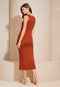 Lipsy SLEEVELESS PETITE - Šaty do práce - red