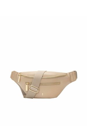 Beżowa skórzana nerka z dwoma zamykanymi na zamek kieszeniami, regulowanym materiałowym paskiem z złotą sprzączką i małym złotym logo z przodu.