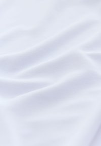 Non sélectionné, white