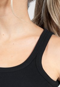 Smilodox CROP MYRANA - Top - schwarz