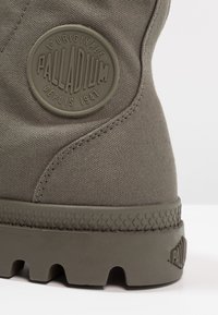 Palladium MONO CHROME - Bottines à lacets - olive night