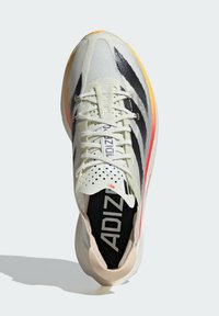 adidas Performance ADIOS PRO - Apavi skriešanai pa asfaltu - ivory   core black   crystal sand