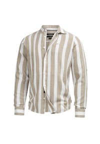 Chemise à manches longues boutonnée avec des rayures verticales larges beige et blanches et un col standard sur fond blanc.