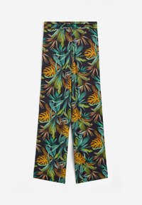 Pantalones de pierna ancha con un fondo negro y un patrón de hojas tropicales en verde y amarillo, hechos de una tela ligera con una cintura elástica.