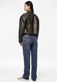 Pieces PCAMINA  - Veste en similicuir - wren