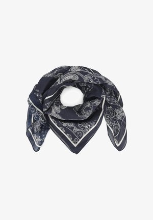 Ciemnoniebieska chusta bandana z białym wzorem paisley i kwiatowym, złożona w luźną pętlę z ostrymi końcami.