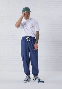 Pier One LINEN BLEND CARGO  - Kargopüksid - dark blue