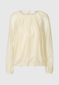 Let cremefarvet bluse med opsamlet halsudskæring, lange pufærmer og let blank overflade. Enkelt design uden synlige mønstre.