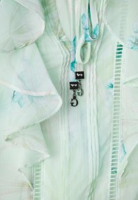 Guess LAILA - Camicetta - soft tropical mint