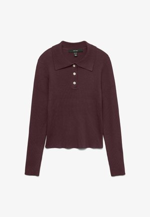 Burgundowa, prążkowana koszulka polo z długim rękawem, z szerokim kołnierzem i czterema ozdobnymi guzikami przy szyi, z lekko falbaniastym dołem.