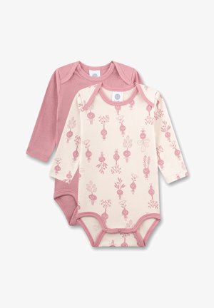 Zwei Langarm-Babybodys in zartem Rosa und Creme. Eines zeigt ein wiederkehrendes Muster mit verspielten Figuren; beide haben Druckknopfverschlüsse.