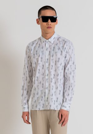 REGULAR FIT WITH CONTRASTING PATTERN - Camicia - white