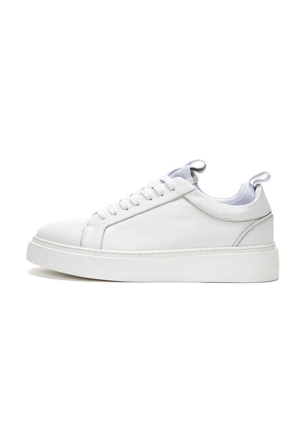 SNEAKERS - Sneaker low