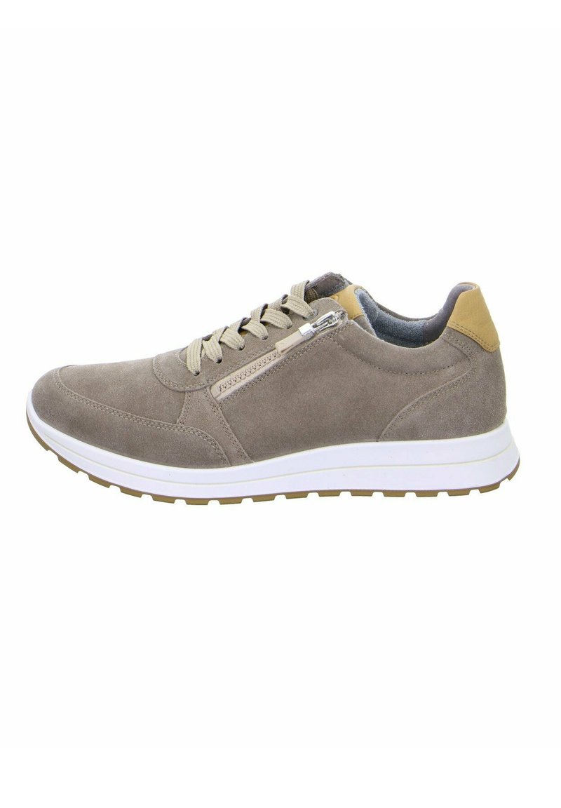 Baskets pour hommes en suede gris avec une semelle en caoutchouc blanc. Comprend une fermeture éclair sur le côté, un talon marron clair contrastant et des lacets assortis.