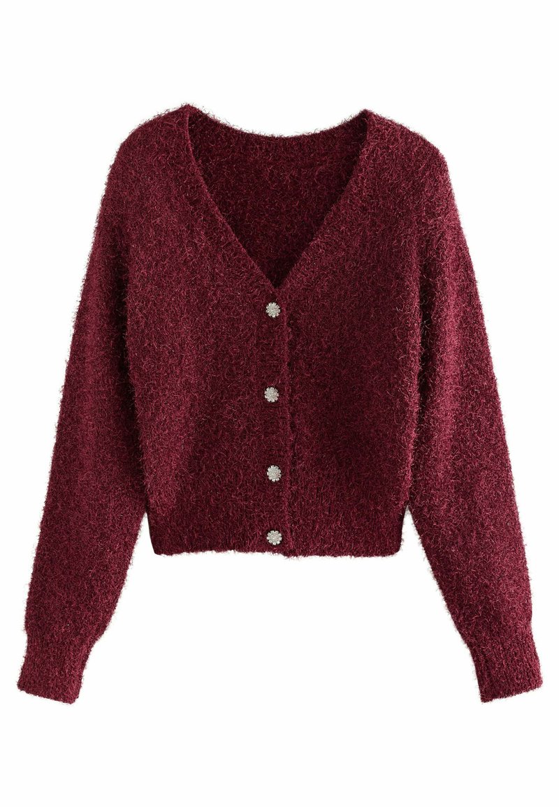 Burgundy lyhyt neuletakki, jossa on V-pääntie, pitkät hihat, pörröinen pinta ja viisi pyöreää, kukkakuosisella napilla edessä.