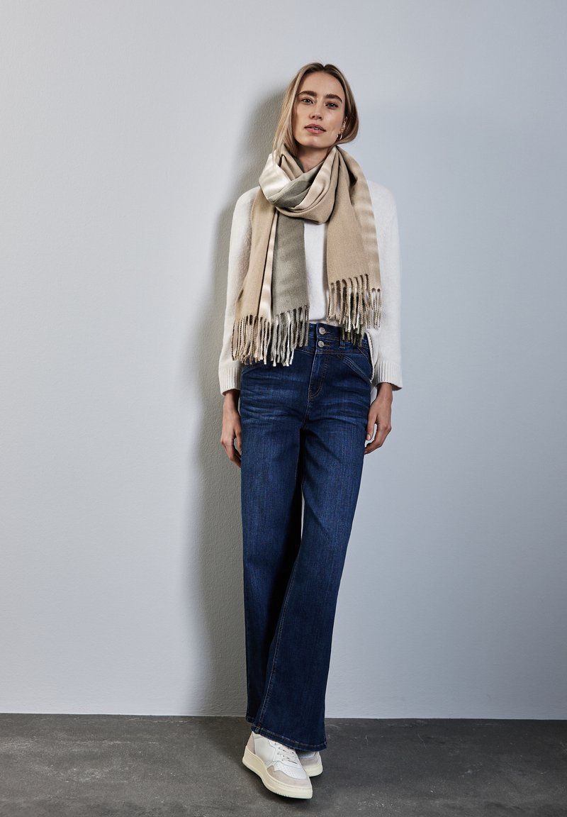 Street One KUSCHELIGER DIP DYE - Sjal / Tørklæder - beige