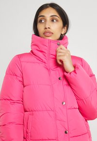 ONLY ONLCOOL  - Casaco de inverno - shocking pink