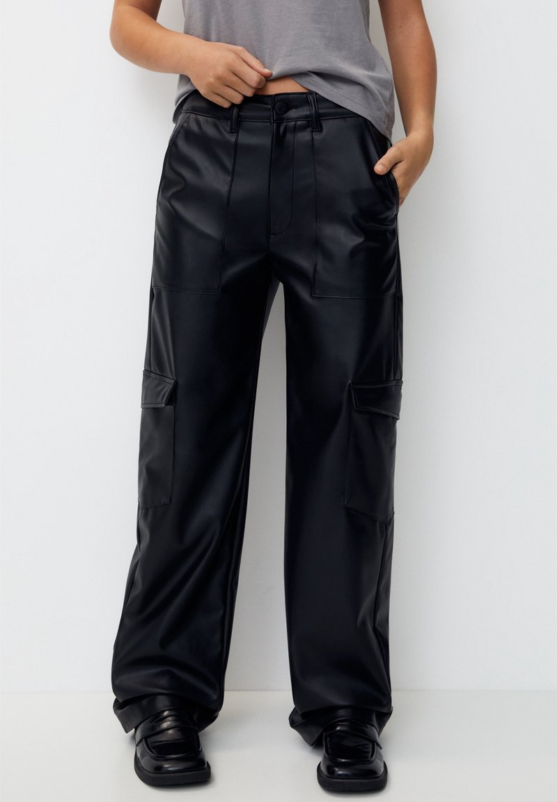 PULL&BEAR Cargobyxor - black