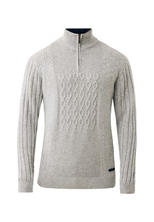 Grauer Strickpullover mit einem halben Reißverschluss, der über Kabel- und gerippte Texturen verfügt, sowie einem einfarbigen marineblauen Kragen, der ein strukturiertes und schichtartiges Aussehen vermittelt.