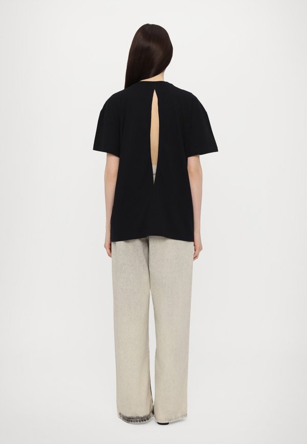 SHORT SLEEVED - Print T-shirt4