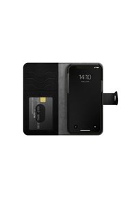 Svart lommebokdeksel for smarttelefon med kortlommer; teksturert interiør; sikker lukking med stropp; slankt design for enkel portabilitet.