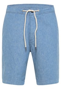 Shorts de mezclilla azul claro con cintura ajustable por cordón, herrajes plateados y un acabado ligeramente texturizado. Diseño de corte recto, con longitud hasta la rodilla.