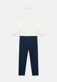 Lindex SHIRT TROUSER AND BOWTIE SET - Broek - dark blue