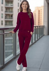 Vivisence HOMEWEAR SET - Tuta - maroon