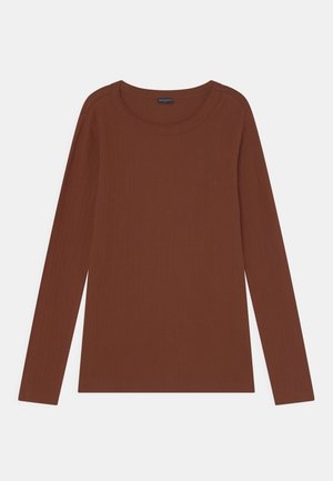 Camisola de manga longa cor ferrugem com textura canelada, decote redondo e detalhe de logótipo bordado no peito.