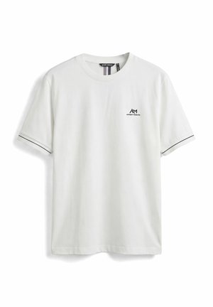 Camiseta blanca de manga corta con pequeño logo de Antony Morato en el lado izquierdo del pecho y delgado borde negro en los bordes de las mangas.