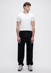 Urban Classics FLUFFY - Træningsbukser - black