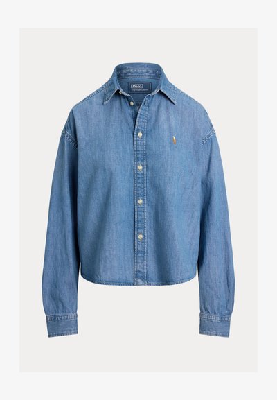 Blauw denim overhemd met lange mouwen, knopen, kraag en klein geborduurd Polo Ralph Lauren-logo op de linkerborst.