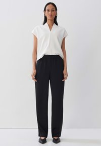someday. UMANA - T-shirt basic - milk