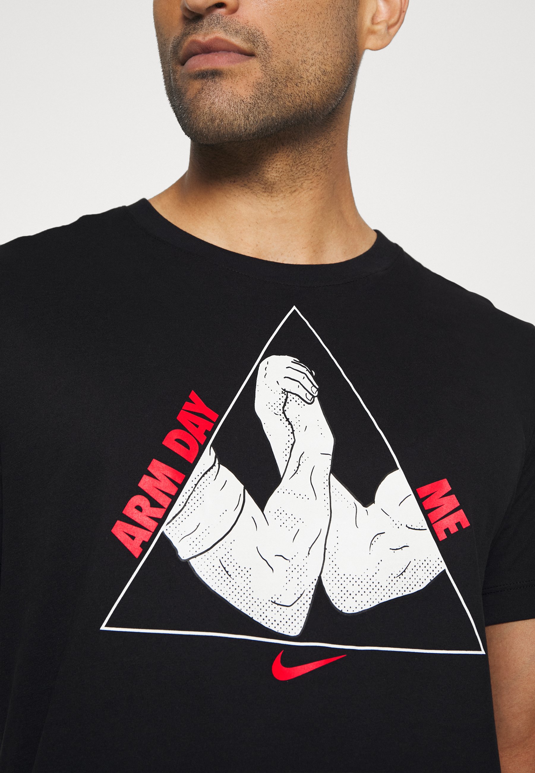 Nike Performance TEE HUMOR - Sport T-shirt - black/zwart - Zalando.nl