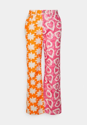 Straight leg jeans - coloured denim