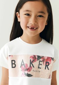 Baker by Ted Baker FLORAL AND SEQUIN SET - Leggings - pink
