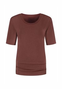 Bordeauxrood topje met korte mouwen, gemaakt van zacht materiaal, voorzien van een ronde hals en een licht geplooide zoom voor een comfortabele pasvorm.