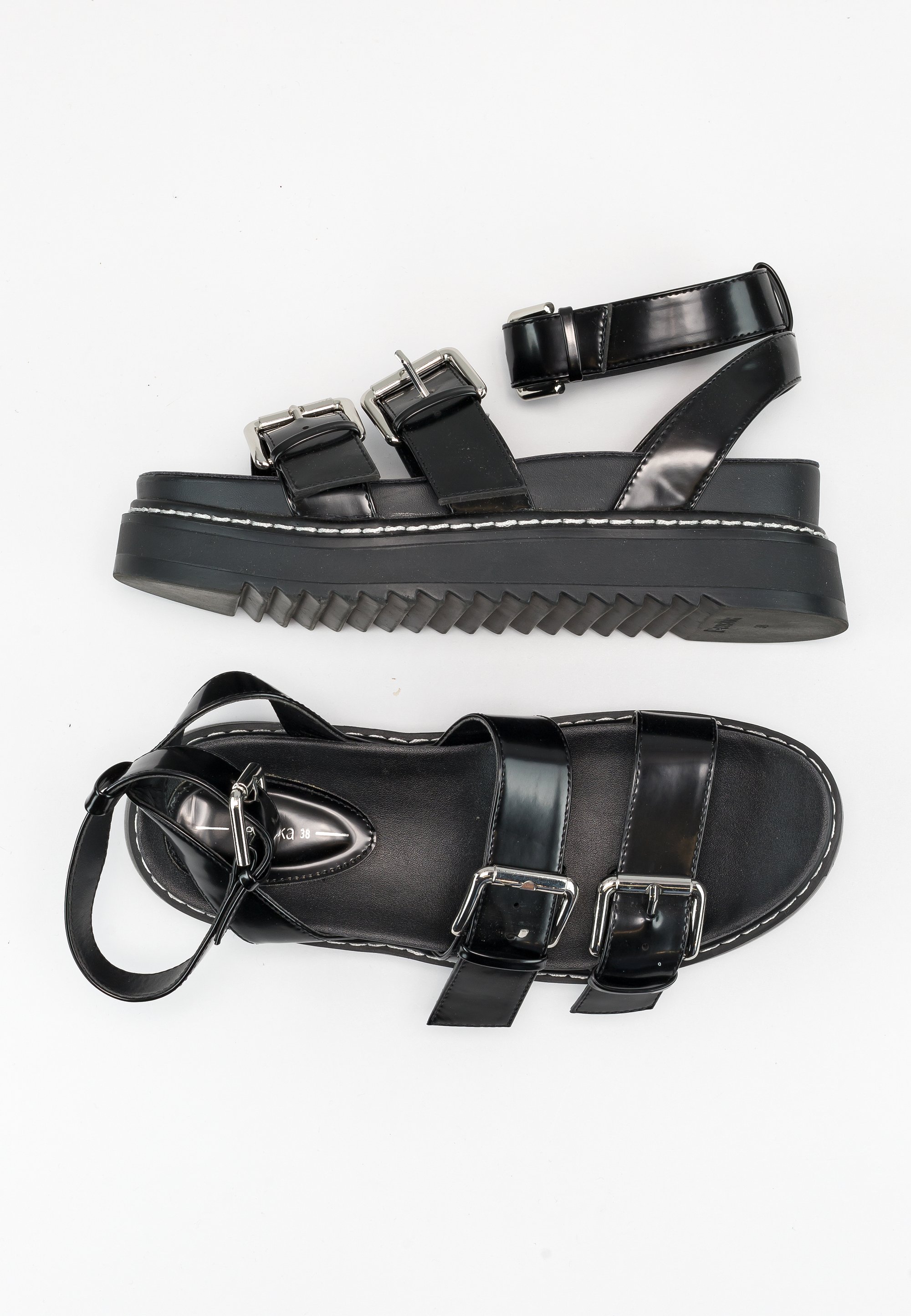 Bershka Sandalias con plataforma black/negro (Segunda mano