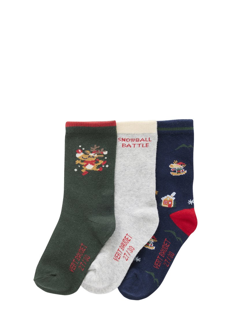 Dreier-Socken-Set: dunkelgrün mit Rentierdesign, hellgrau mit dem Text "SCHNEEBALLSCHLACHT" und dunkelblau mit Schneeflocken- und Hüttendesigns.
