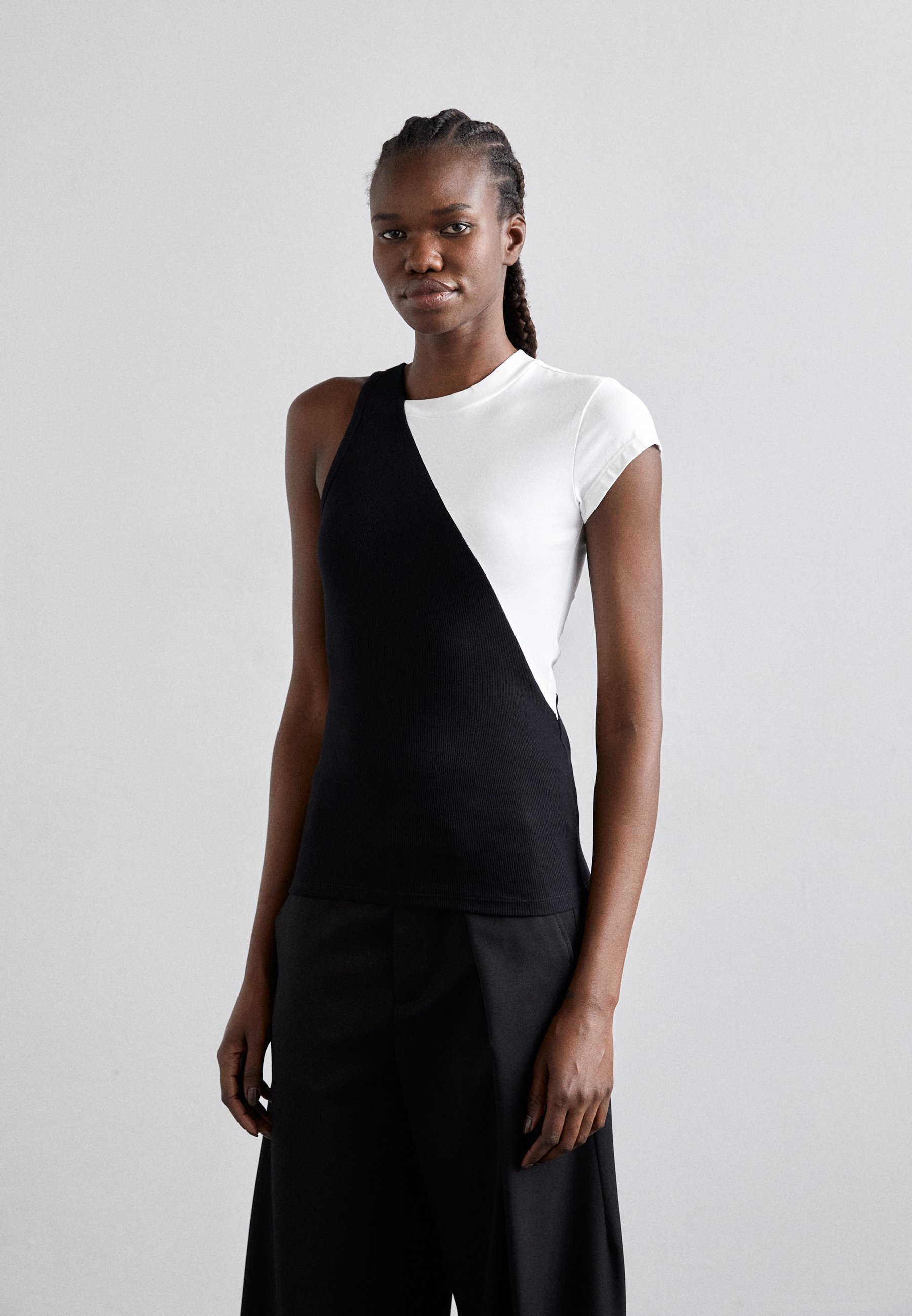 MM6 Maison Margiela SHORT SLEEVED - Print T-shirt - black/off 