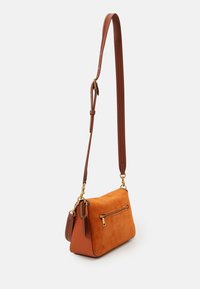 COACH MIXED FLAP SOFT TABBY SHOULDER BAG - Mala de mão - canyon/multi