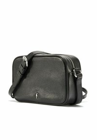 Czarna skórzana torba na ramię o teksturowanym wykończeniu, prostokątnym kształcie, srebrnym okuciu i regulowanym pasku. Zamek błyskawiczny.