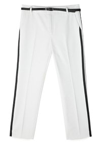 Białe spodnie z czarnym paskiem po bokach, z gładkim przodem i pętelkami na pasek. Gładki materiał z dopasowanym krojem i kieszeniami z przodu.