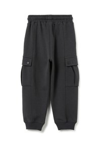 Pantalones de chándal cargo gris oscuro con cintura elástica, dos bolsillos laterales y puños acanalados. Hechos de una tela suave con una textura lisa.