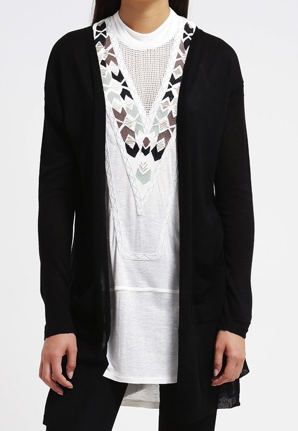 Kaffe Chaqueta de punto - black