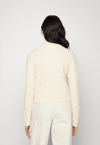 Vero Moda Kofta - off-white